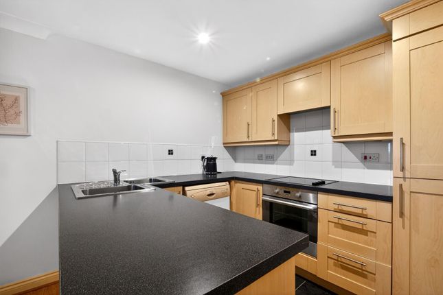 18 Green Court, New Lane, York photo 3