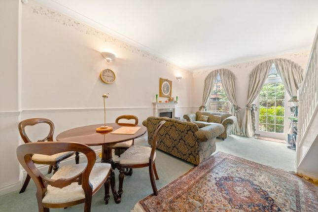28, Elizabeth Square, London photo 3