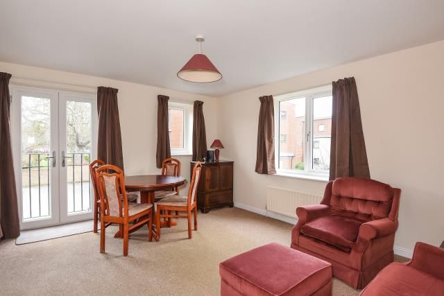 Flat 3, 60, West Way, Oxford photo 2