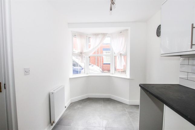 3, Emberton Mews, Newcastle photo 4