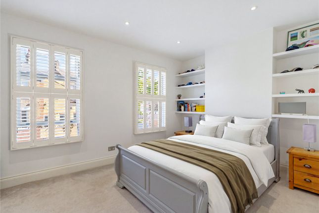 52, Brocklebank Road, London photo 4