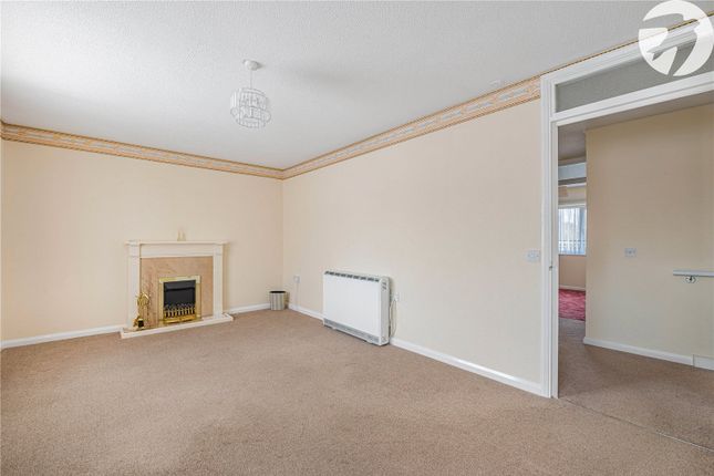 Flat 18, Runnymede Court,, Lunedale Road, Kent photo 3