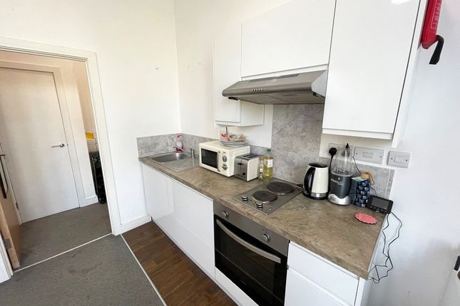 Studio to rent in Lake Road, Portsmouth