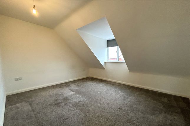 39, Magdala Court, Worcester photo 5
