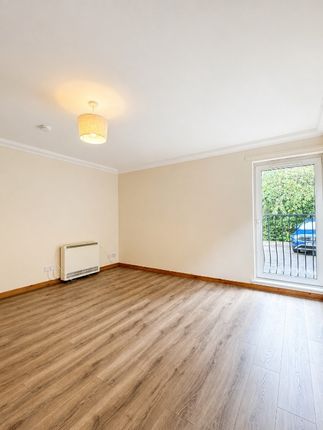 13, Swallow Brae, West Lothian photo 4