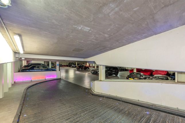Parking Space, Kensington photo 4