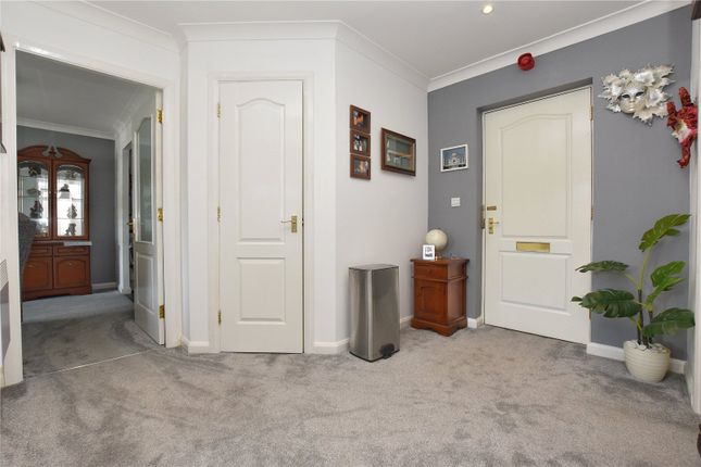 Apartment 21, Oakford Court,, Newshaw Lane, Glossop photo 3