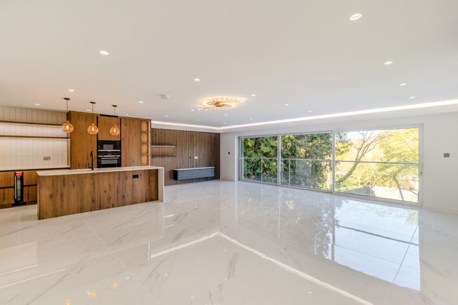 Thumbnail Property for sale in Chess Way, Chorleywood, Rickmansworth