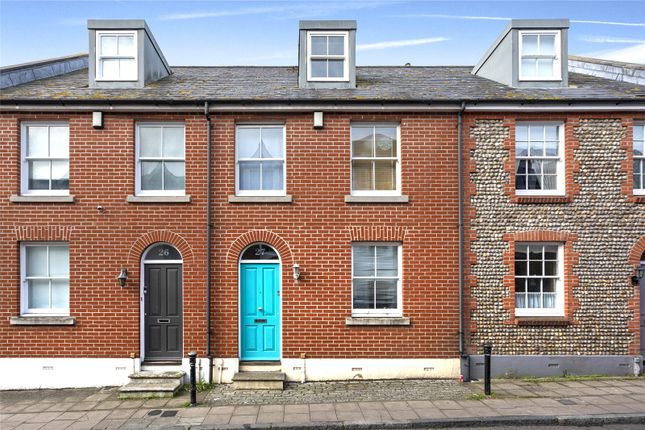 Terraced house to rent in Portland Street, Brighton, East Sussex