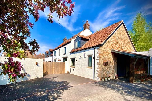 5 bed detached house for sale in North Road, Wells BA5