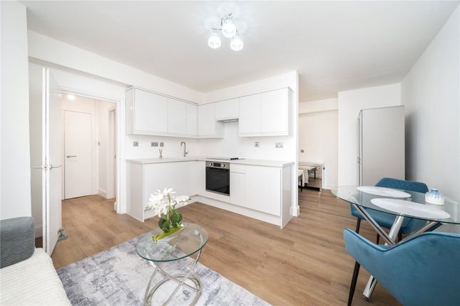 Basement Flat 1, 16, Nevern Place, Earl's Court photo 3