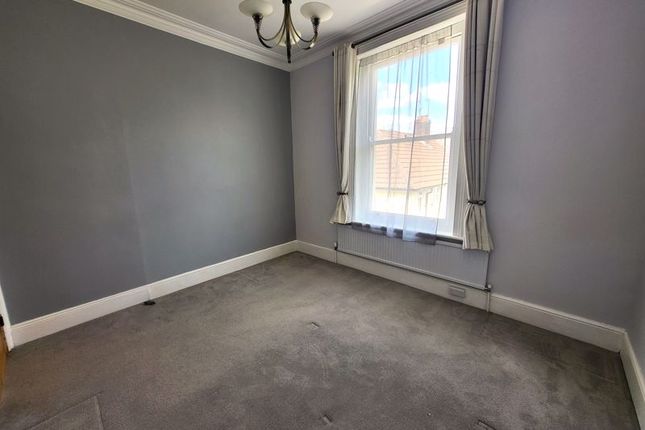 Flat for sale in Queens Road, Cheltenham