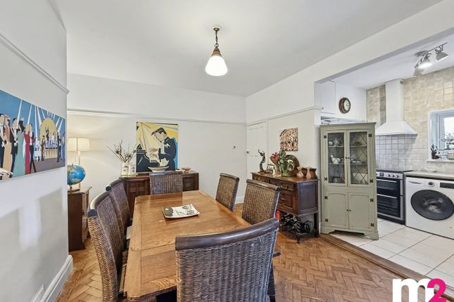 6, Buckingham Place, Newport photo 5