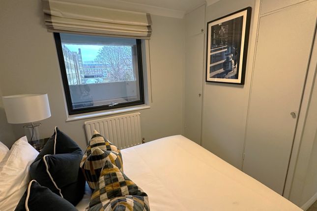 Flat to rent in Fulham Road, South Kensington