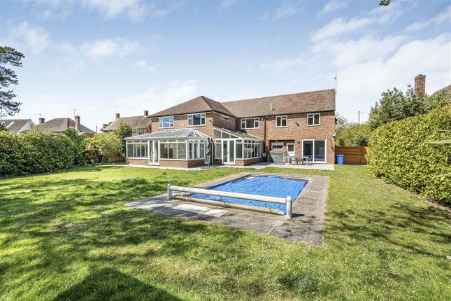 Strathavon, Manor Road, Maidenhead photo 2
