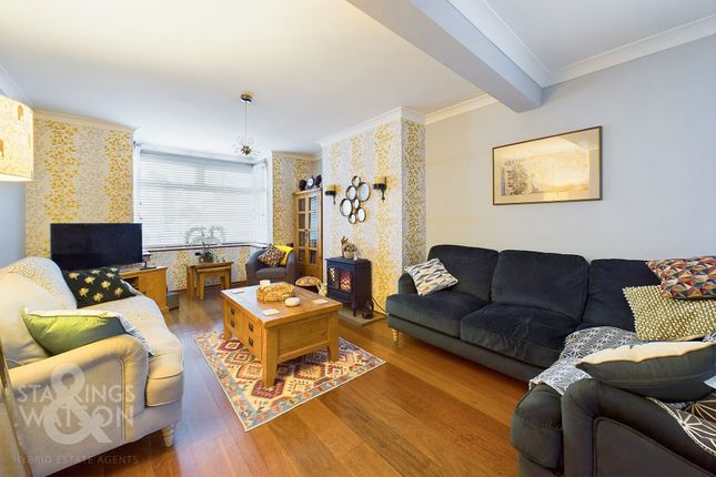 232 Beccles Road, Great Yarmouth photo 2