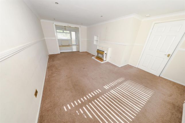 64, Ryan Road, Glenrothes photo 2