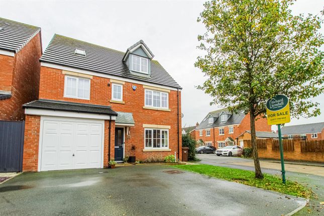 Thumbnail Detached house for sale in Holme Farm Way, Pontefract