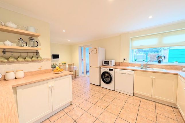 5, Freeman Court, Grimsby photo 3