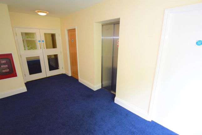 Flat for sale in Caversham Place, Sutton Coldfield