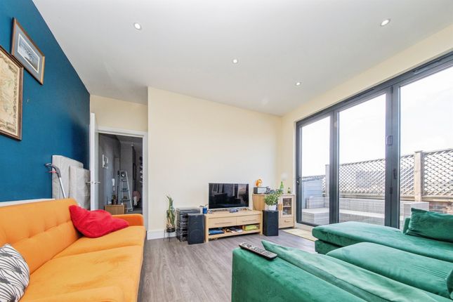 Apartment 501, 16-18, Princes Street, Ipswich photo 3