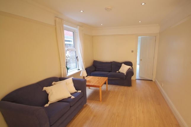Terraced house to rent in Avenue Road, Southampton