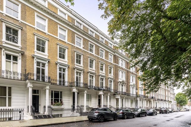 Ladbroke Square, London W11, 2 bedroom flat for sale - 55693879 ...