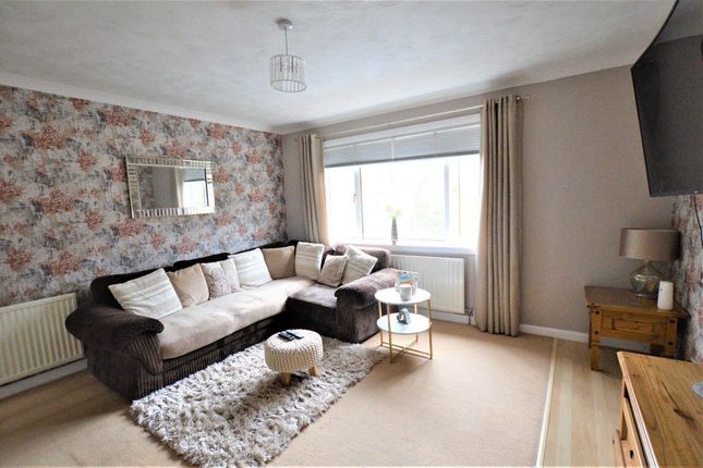 Flat E, 66, Waterside Street, North Ayrshire photo 2