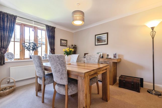 2, Brook Gardens, MINEHEAD photo 4