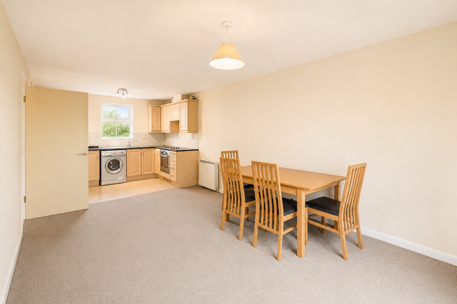 51, Coventry photo 3