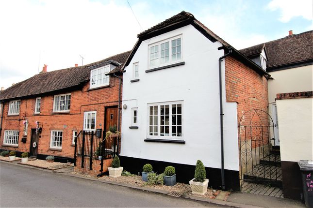 Thumbnail Detached house for sale in London Road, Odiham