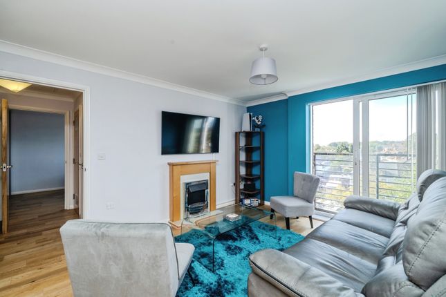 39 Kingston Square,, Buffers Lane, Surrey photo 4