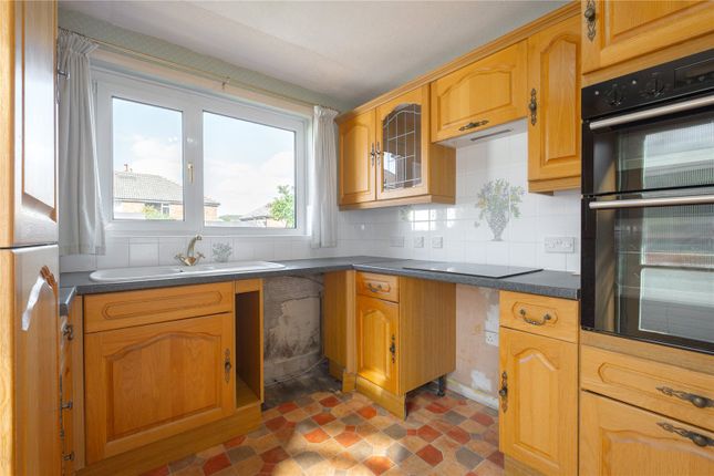 44, Wetlands Road, Holmfirth photo 3