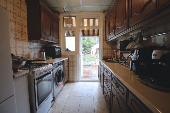 Melford Avenue, Barking photo 4