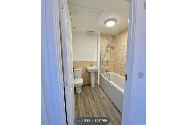 Stonehouse, Larkhall photo 5