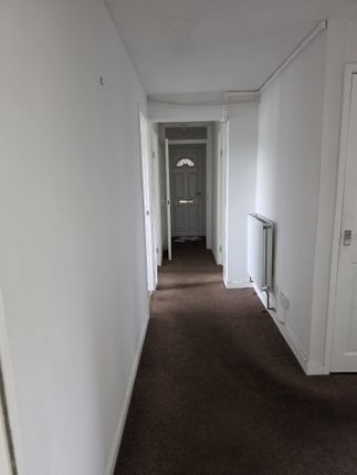 Flat 2-2, 3, Antigua Street, Greenock photo 4