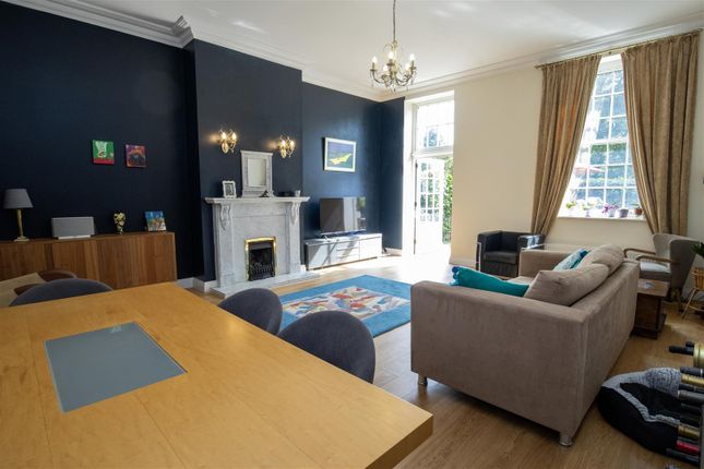 Flat 5, Lords Wood House, 18 Cayton Road, Coulsdon photo 3
