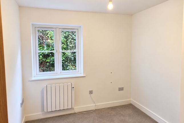 6 Corn Mill Apartments, Blowing House Hill, St Austell photo 4