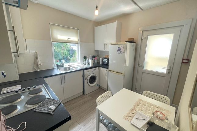 127B, West Wycombe, High Wycombe photo 2