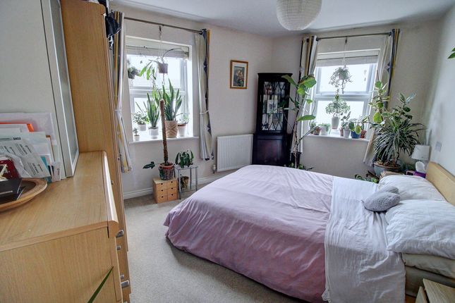 Flat for sale in Brights Road, Nuneaton