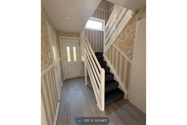 Moorfield Square, Northampton photo 3