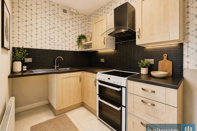 21, Vale Lodge, Liverpool photo 4