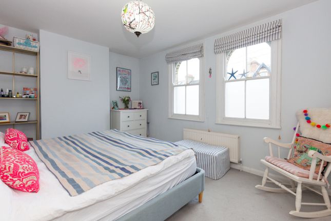 Terraced house for sale in Henley Street, Oxford