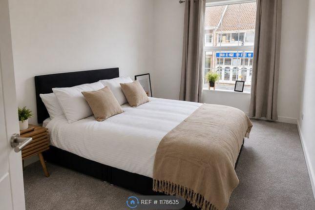 Flat, Market Street, Wymondham photo 3