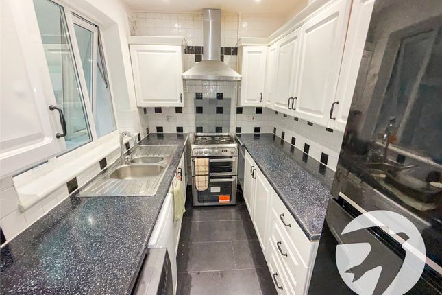45, Crossbrook Road, London photo 3