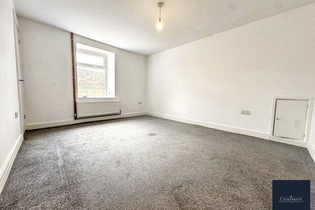 27 Amelia Terrace, Tonypandy photo 2