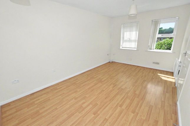 348, Whitehall Road, West Yorkshire photo 5
