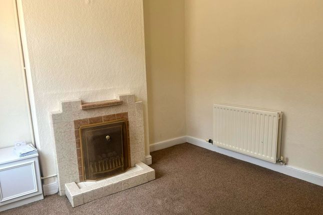 140, Branston Road, Staffordshire photo 2