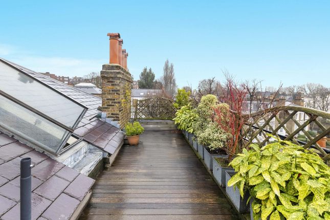Flat 4, 4, Addison Crescent, London photo 4