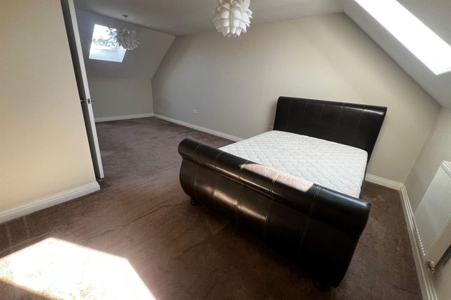 14, Sackville Road, Luton photo 3